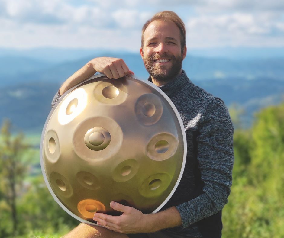 Matijas Slivnik: Izčrpanost, izgorelost in tesnoba pri mamicah, v starševstvu ter kako lahko naturopatska terapija in metoda PraNaturas pomagata že v manj kot 3 mesecih