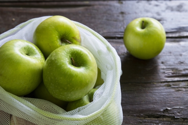 Zelenci skrbijo za dom brez odpadkov.